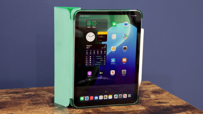 iPad A16 hỗ trợ Apple Pencil và bàn phím