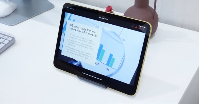 So sánh HyperOS 2 trên Xiaomi Pad 7 Pro và iPadOS trên iPad A16 về khả năng đa nhiệm, hệ sinh thái và ứng dụng chuyên nghiệp.