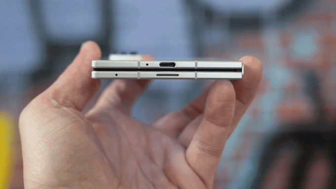 Khung viền Galaxy Z Fold 8 được gia cố