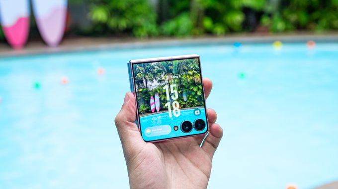 Galaxy Z Flip 8 có FlexWindow 4.1 inch