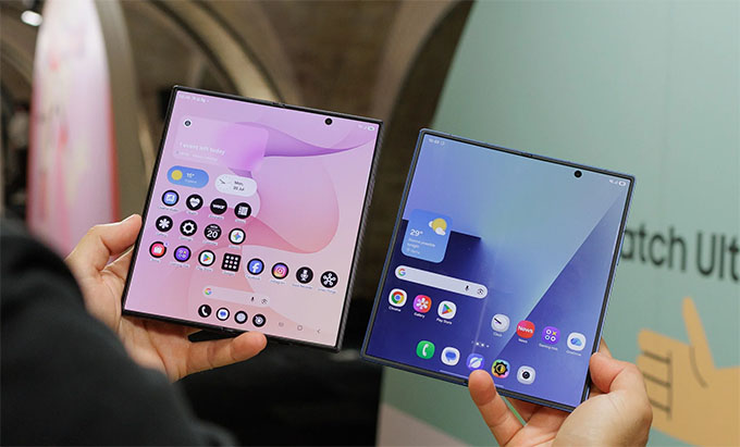 Galaxy Z Fold8 Ultra vs Galaxy Z Fold7 đều có cùng kích thước màn hình