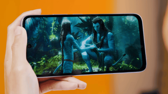 Màn hình Infinix Hot 70 hỗ trợ tần số 120Hz