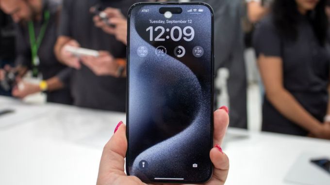 iPhone 15 Pro có màn hình kích thước 6.1 inch