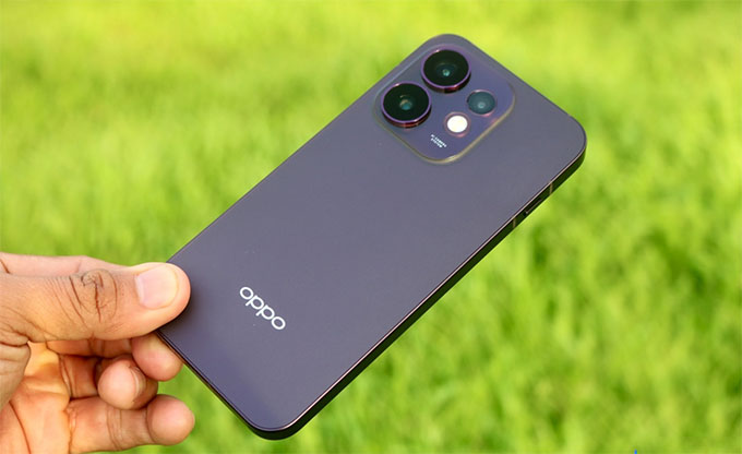 OPPO cung cấp ba phiên bản với thiết kế riêng biệt