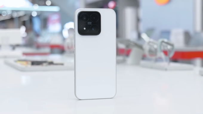 Xiaomi 17 Max với giá bán khởi điệm 16 triệu tại Di Động Mỹ