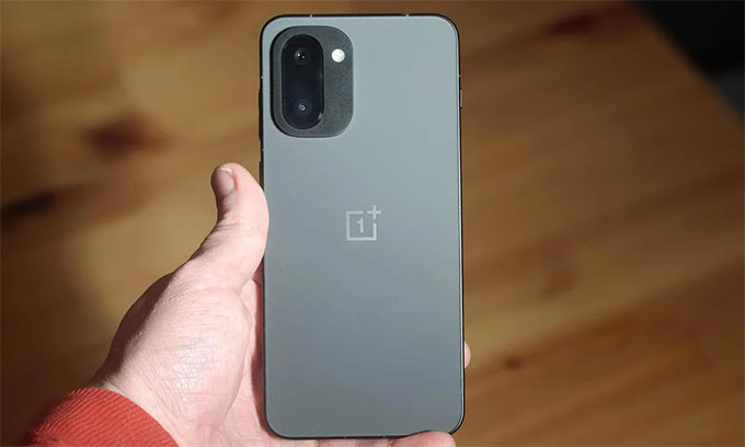 OnePlus 15R - Tối ưu sạc nhanh và phần mềm mượt mà