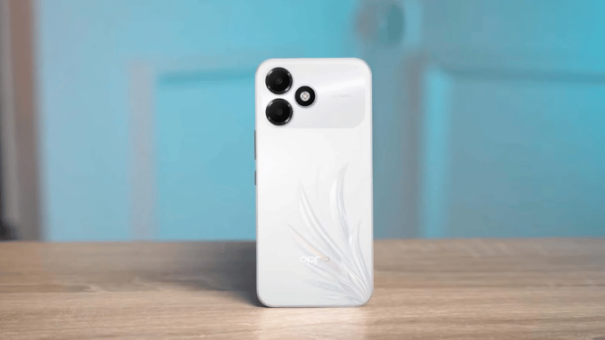 OPPO A6c nổi bật với pin 7000mAh