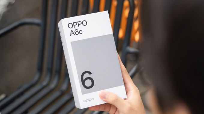 OPPO A6c và Redmi Note 13