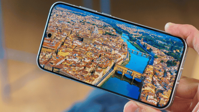 OPPO Reno16 sở hữu màn hình AMOLED nhỏ gọn