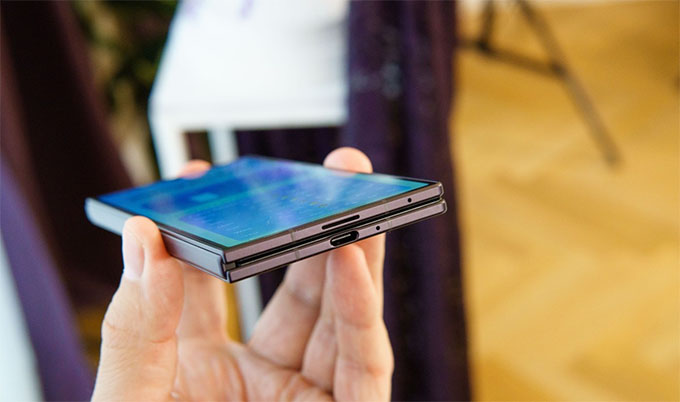 Galaxy Z Fold8 Ultra sử dụng pin Silicon-Carbon dung lượng lớn hơn - 5.000 mAh