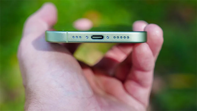 iPhone 17 có pin nhỏ hơn (3.692mAh)