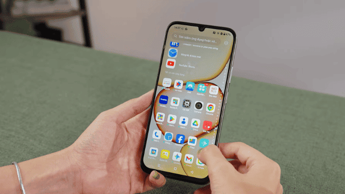Realme C100i đáp ứng các tác vụ phổ thông