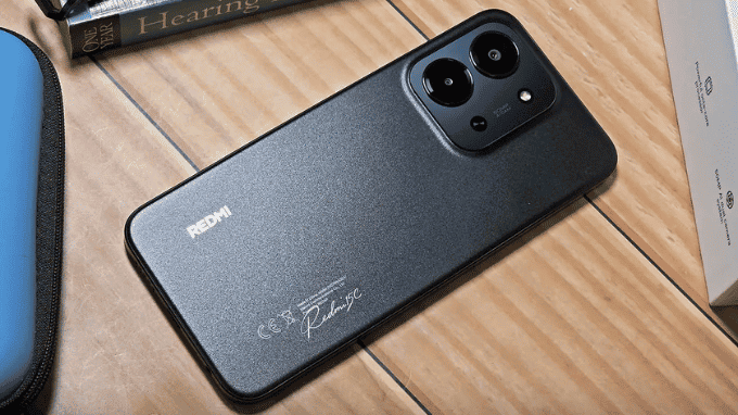 Redmi 15C có lợi thế về camera