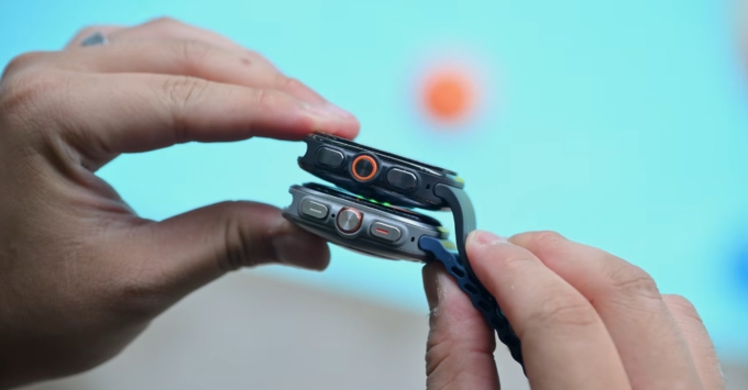 So sánh độ mỏng Galaxy Watch Ultra 2 10,7mm và Galaxy Watch Ultra 12,1mm