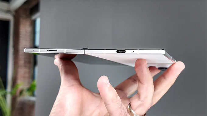 Galaxy Z Fold 8 Ultra có thiết kế mỏng nhẹ nhất từ trước đến nay, bản lề Flex Titanium mới