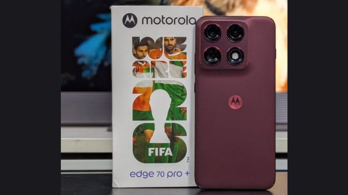 Motorola Edge 70 Pro+ có thiết kế bo cong mềm mại