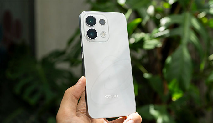 OPPO Reno16 F có phím Snap Key - nhấn một lần để mở nhanh camera,