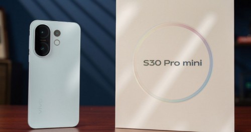 Vivo S30 Pro mini và iPhone 15 Pro: Chọn viên pin 6500mAh hay sự bền bỉ lâu dài