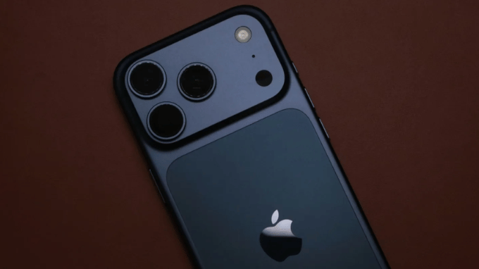 iPhone 18 Pro Max màu đen hoặc xám đậm vẫn chưa được xác nhận chính thức
