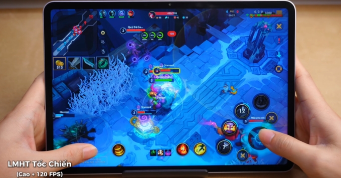 Xiaomi Pad 7 Pro chạy Xiaomi HyperOS 2 dựa trên Android 15, tối ưu đa nhiệm, cửa sổ nổi, kết nối hệ sinh thái Xiaomi và các tính năng AI mới.