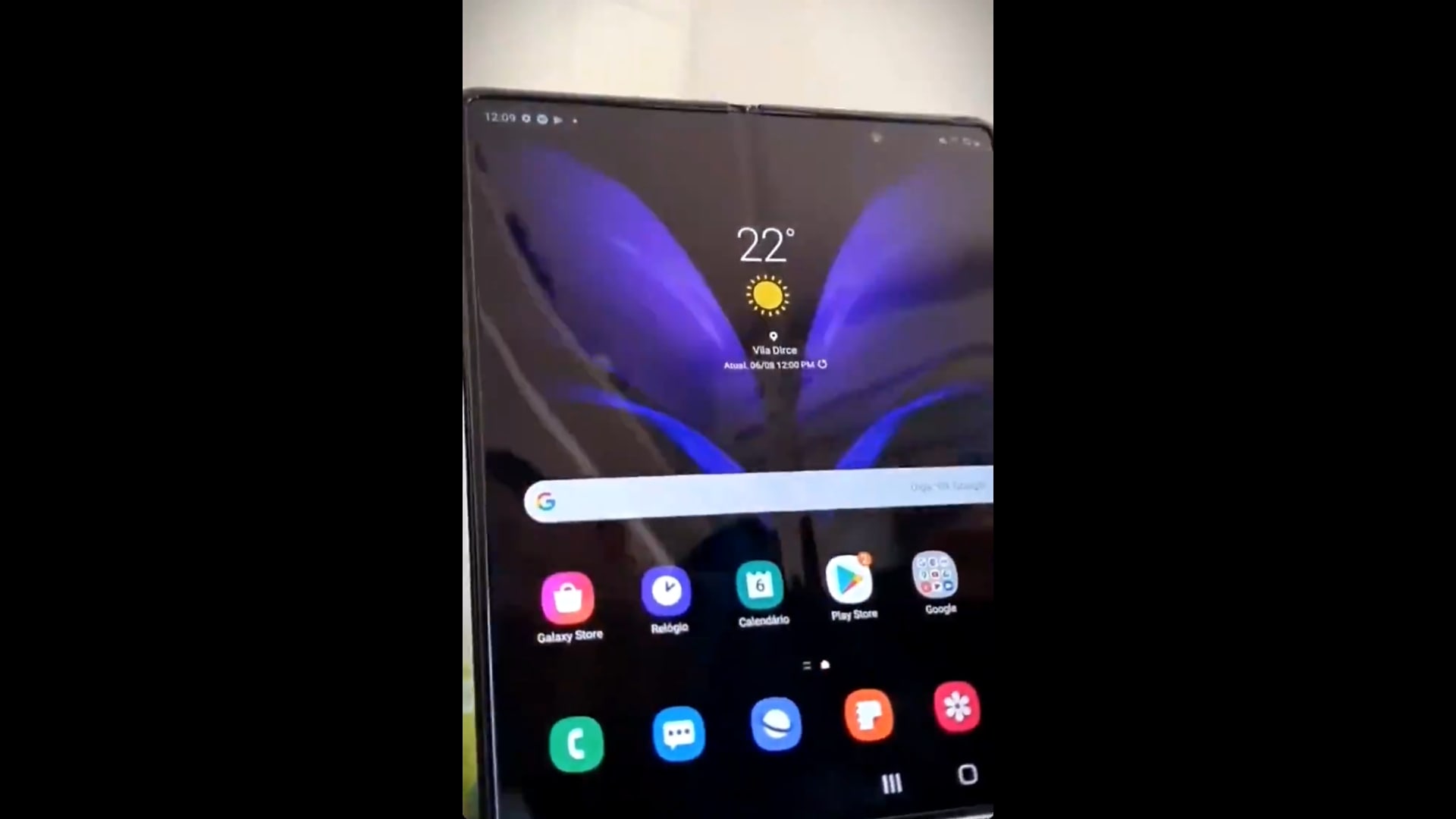 Điện thoại Galaxy Z Fold 2