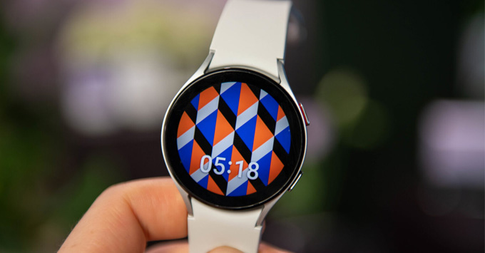 Trên tay Galaxy Watch 4: Chip Exynos W920, thiết kế trẻ trung, giá từ 6,9 triệu
