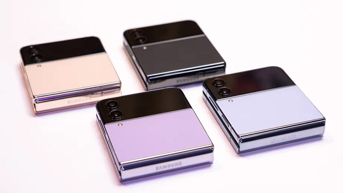 Thiết kế Galaxy Z Flip 4 giữ nguyên