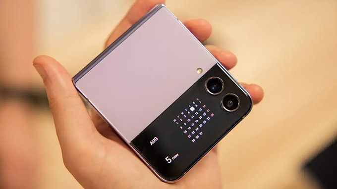 Samsung Galaxy Z Flip 4 trang bị camera Selfie có độ phân giải 10MP