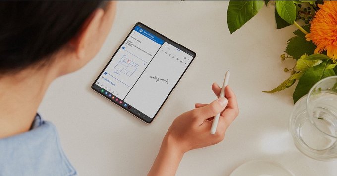 Sở hữu Galaxy Z Fold 4 như sở hữu một chiếc máy tính bảng