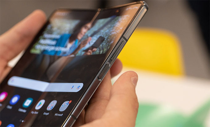 sử dụng bút S-Pen trên Galaxy Z Fold 4 cũng nhận được nhiều cải thiện