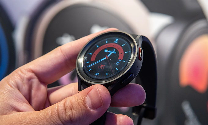Pin và sạc Galaxy Watch 5 Pro