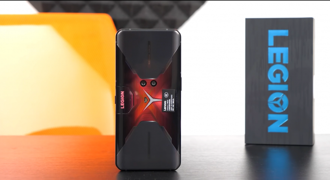 Thiết kế đậm hơi hướng tương lai của Lenovo Legion Phone Pro Duel