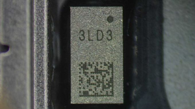 Cáp sạc iPhone 15 giới hạn năng lượng sạc