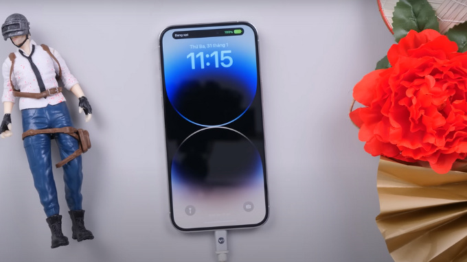 Chơi game trên iPhone 14 Pro Max bền bỉ