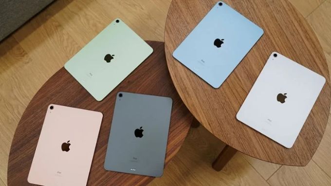 âm thanh trên iPad Air 5 và Samsung Galaxy Tab S9