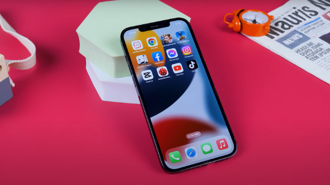 iPhone 12 Pro Max mạnh mẽ sau thời gian
