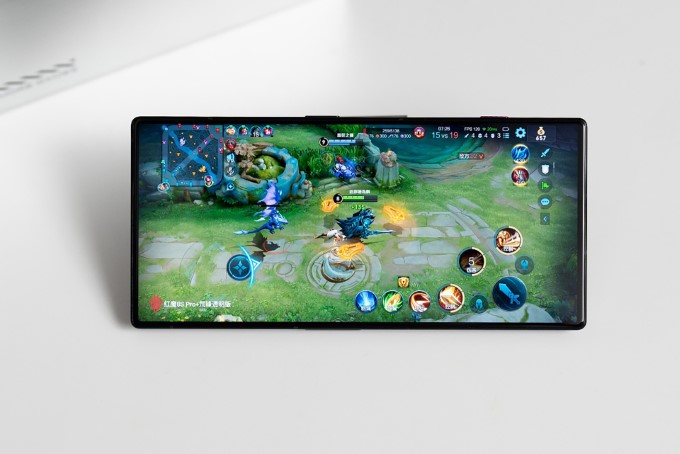 Sức mạnh vượt trội, trải nghiệm chơi game đa dạng