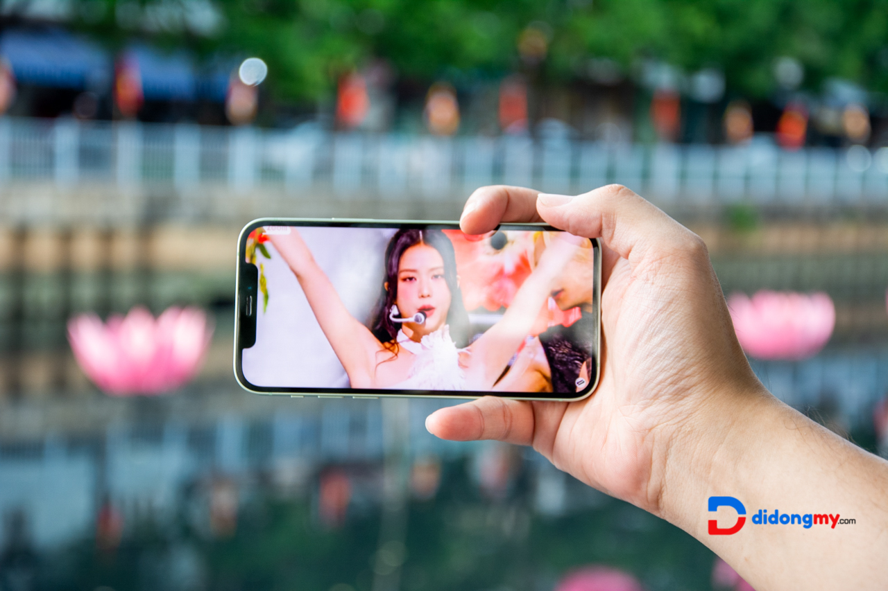 iPhone 12 có giá khởi điểm khá cao, tuy nhiên hiện tại mức giá đã giảm đáng kể