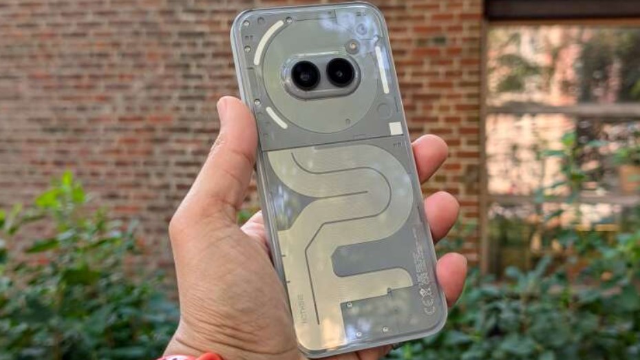 Nothing Phone 2a Plus đang có giá khởi điểm là 8,43 triệu tại Ấn Độ