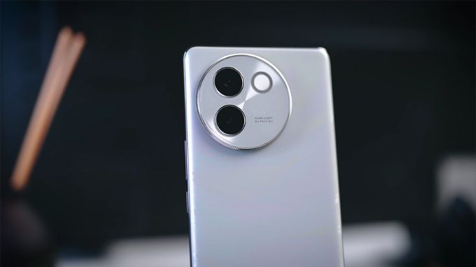 OPPO Reno12 F 5G và vivo V30e camera