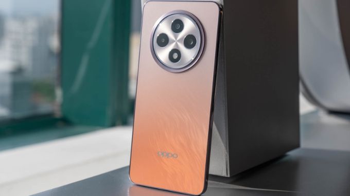 pin OPPO Reno12 F 5G và vivo V30e