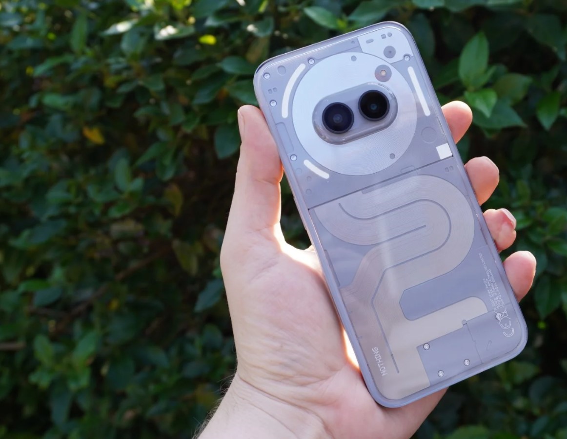 Nothing Phone 2a Plus chiếm ưu thế trong cuộc đua về pin sạc