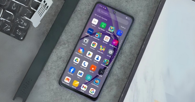 OPPO A5i 128GB với màn hình lớn sắc nét siêu đẹp