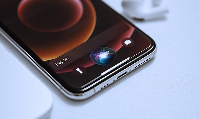 Apple đang đàm phán với Google để tích hợp Gemini vào Siri