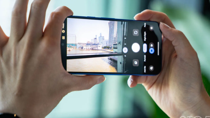 Camera Pixel 10 lên đến 3 ống kính