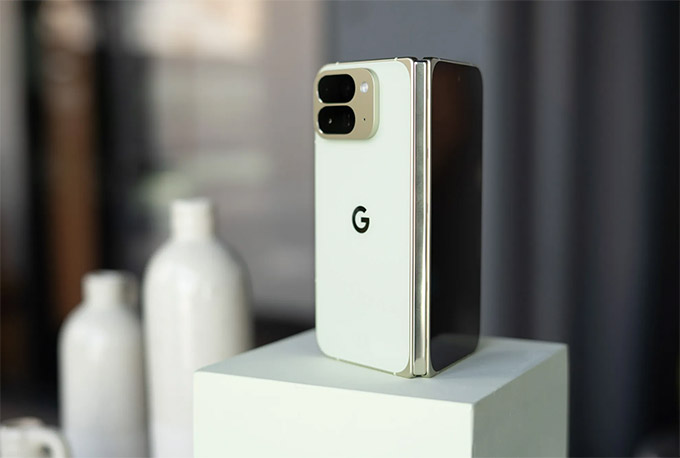 Khả năng nhiếp ảnh ấn tượng trên smartphone màn hình gập