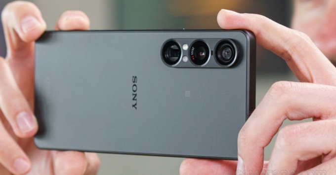  So sánh giá bán và phân khúc người dùng giữa Sony Xperia 1 VII và Xiaomi 15 Ultra tại thị trường Việt Nam.