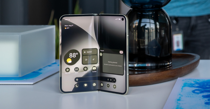 Pixel 10 Pro Fold vận hành trên nền tảng chip Google Tensor G5 3 nm, tối ưu khả năng xử lý và tốc độ phản hồi