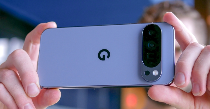 Google Pixel 10 Pro XL nổi bật với cụm camera đa năng