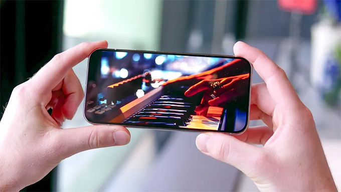 Màn hình Pixel 10 Pro với độ sáng tối đa 3300 nits